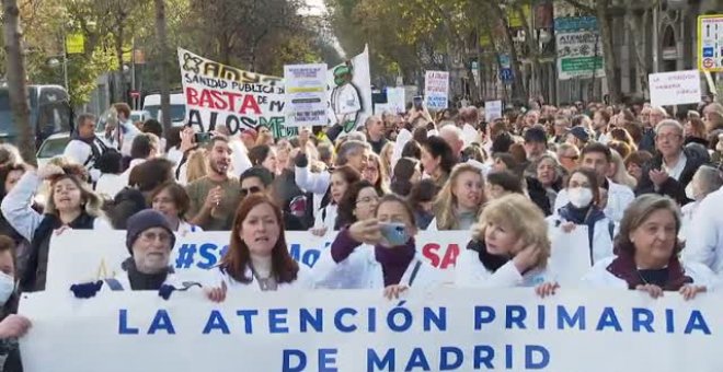 Los sanitarios se movilizan en toda España por sus derechos