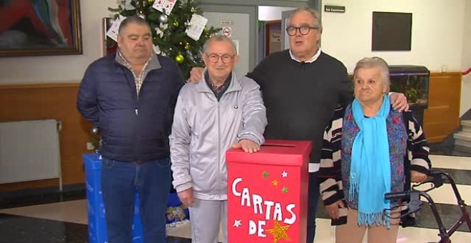 1.500 cartas para la residencia de Pontevedra que pedía no olvidarse de sus mayores