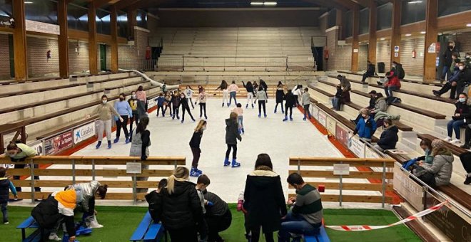 Deslízate por las mejores pistas de hielo de Cantabria estas navidades