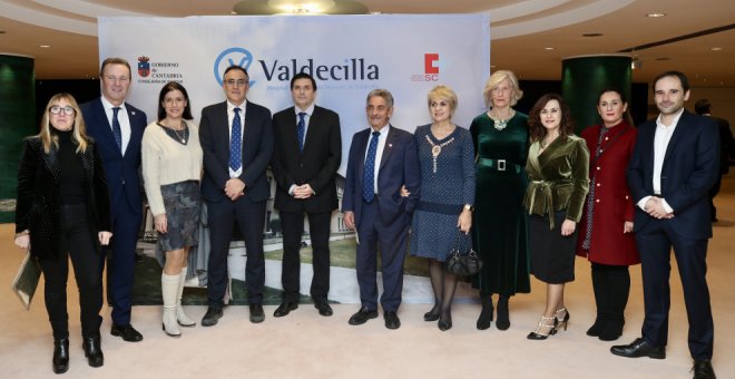 Valdecilla rinde homenaje a quienes colaboraron con el hospital durante la pandemia