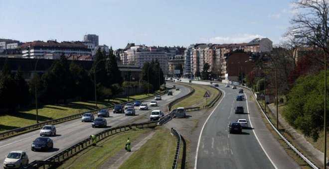 Los asturianos tardan casi tanto en ir al trabajo como los madrileños y apenas usan el transporte público