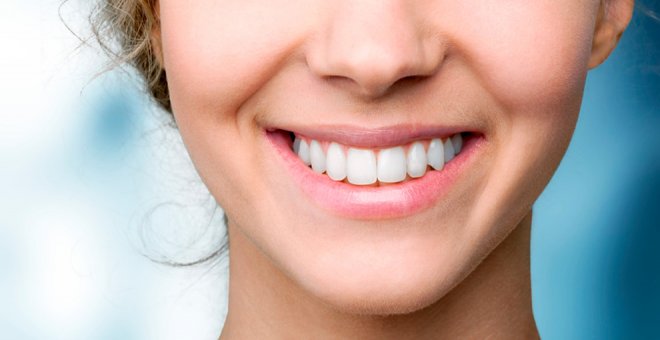 Ortodoncia con implantes dentales: ¿es compatible?