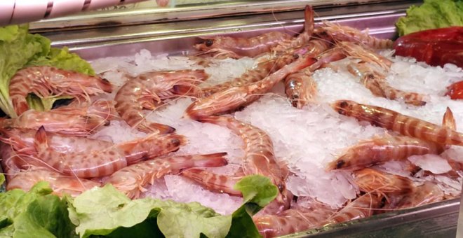 Mariscos y pescados son los productos que más suben antes de Nochebuena, pero los langostinos bajan