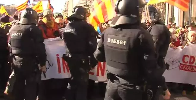 La manifestación independentista de Barcelona acaba con algunas cargas policiales