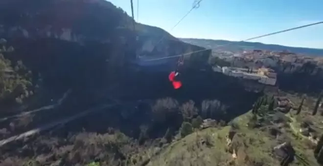 Cuenca redondea su atractivo turístico con una invitación a volar