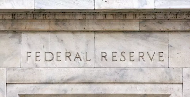 La Fed sube de nuevo los tipos de interés pese a la tormenta bancaria