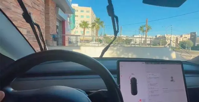 Tanta tecnología y los Tesla hacen esto peor que cualquier coche eléctrico barato