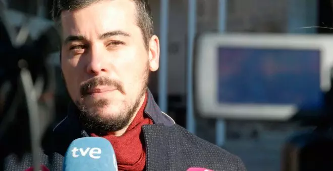 Podemos no quiere titubeos con el "vomitivo" machismo del alcalde de Villar de Cañas: si no es cesado, el PP será "cómplice"