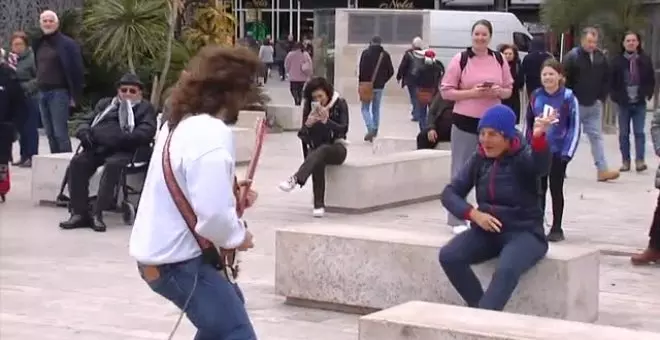 El mejor guitarrista callejero del mundo es valenciano