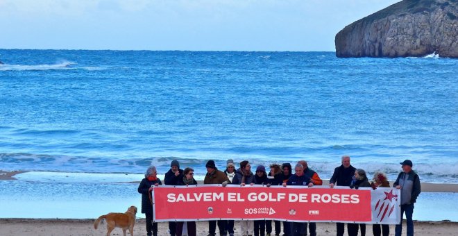 Ayuntamientos y vecinos denuncian el inicio del soterramiento sin licencia del cable del parque eólico marino de Roses