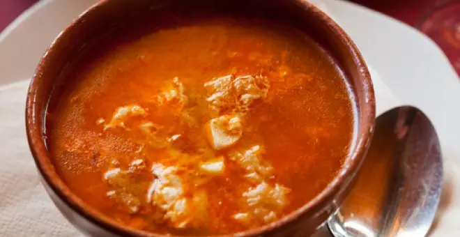 Pato confinado - Receta de sopa de ajo con pescado