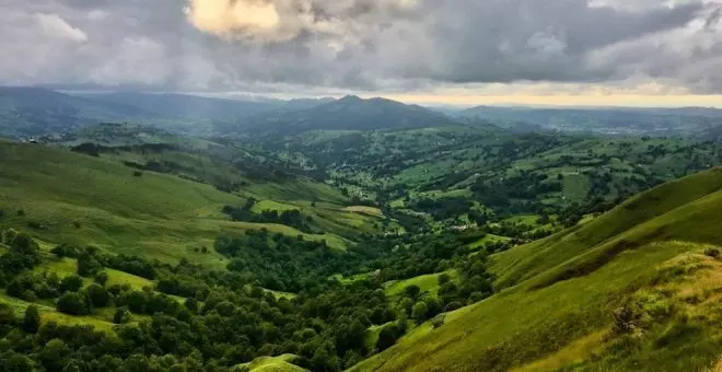 Declaración ambiental desfavorable para el parque eólico Bustafrades en los Valles Pasiegos