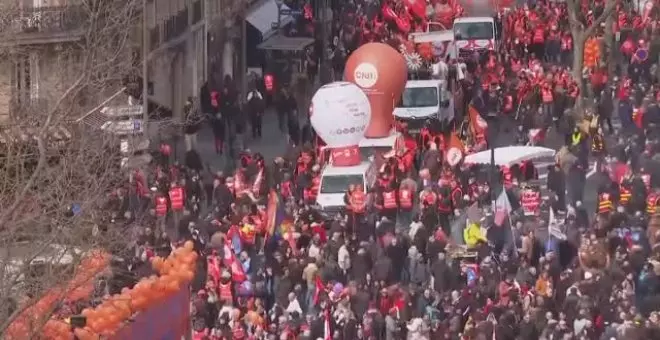 Nueva ola de protestas en Francia contra la reforma de pensiones de Macron