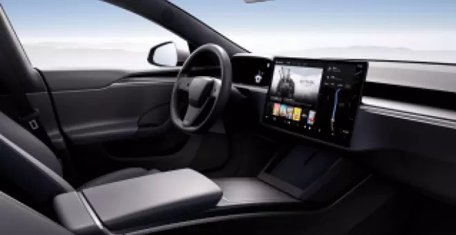 El volante de Tesla que sorprendió al mundo no lo quiere nadie: su alternativa se agota rápido