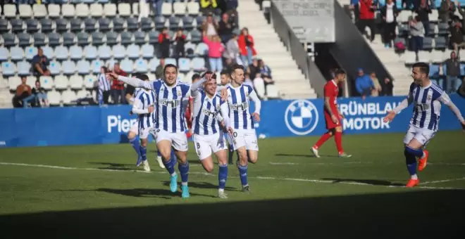 La Gimnástica logró un meritorio empate ante la SD Compostela