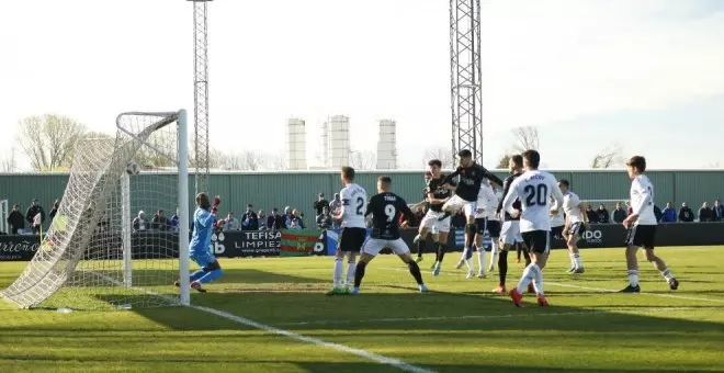 La RS Gimnástica dejó escapar el triunfo ante el Burgos Promesas