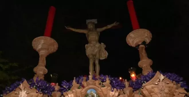 Pasión y emoción en la procesión del Cristo de los Gitanos de Granada