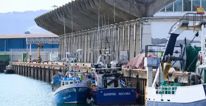 Continúa la búsqueda del pescador desaparecido en el naufragio