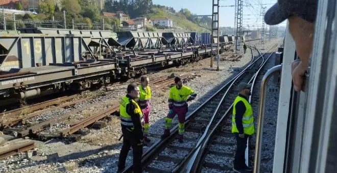 Un tren con un centenar de viajeros sufre un incendio antes de llegar a la estación de Santander