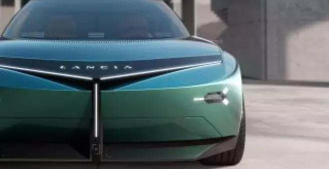 El coche eléctrico insignia de Lancia cambia de nombre para reinterpretar un clásico