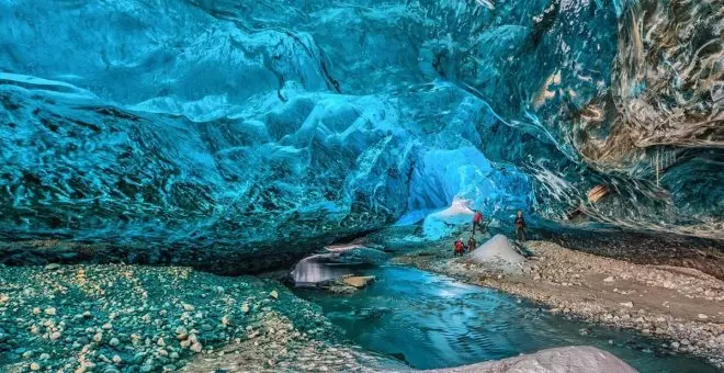 The Coolest Thing on Ice: Un viaje al centro del glaciar