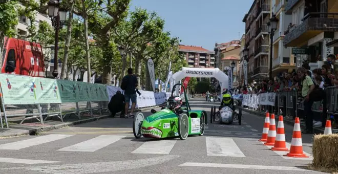 14 equipos competirán este domingo en el circuito de vehículos ecológicos de Bridgestone en Torrelavega