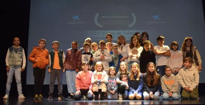 El Colegio Virgen de Valencia, premiado por su corto 'Una clase espacial'
