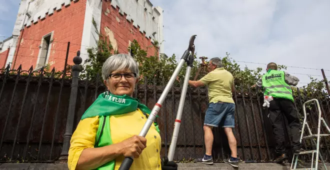 "Salvemos La Vega" mete tijera (de poda) en la Fábrica de Armas