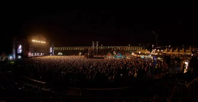 Melendi, Taburete y Alba Reche reúnen a 10.000 personas en Torrelavega