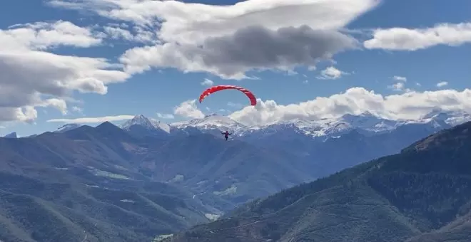 Un centenar de pilotos, en la I Concentración Nacional de Parapente 'Año Jubilar'