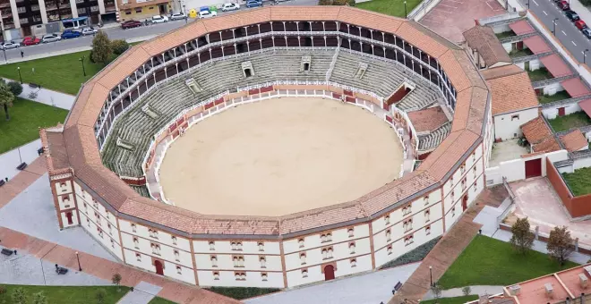 Antitaurinos piden informes técnicos sobre el estado de la plaza de toros de Xixón