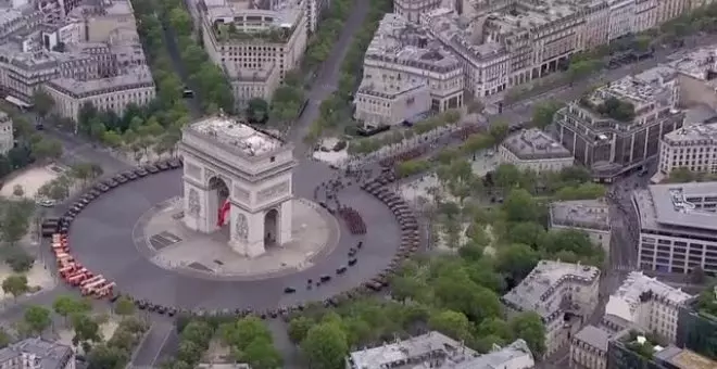 Francia celebra el Día de la Bastilla con un homenaje a la India