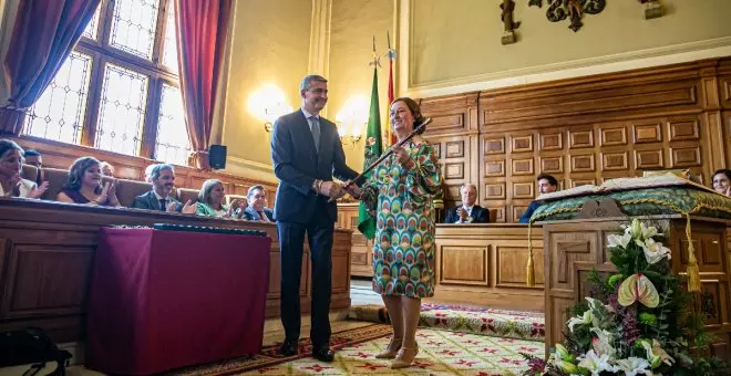 Cedillo (PP) se convierte en la primera mujer en presidir la Diputación de Toledo en la que gobernará junto a Vox