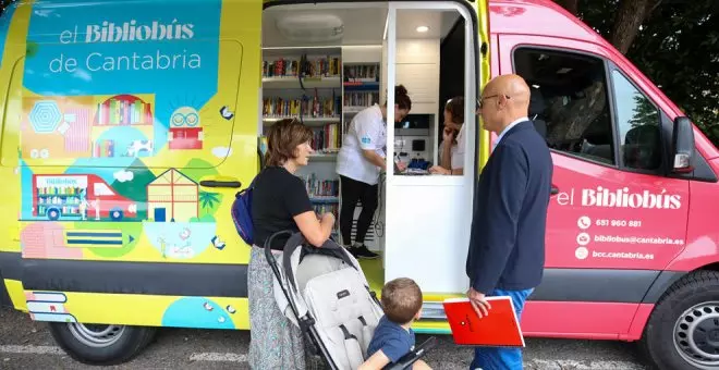 Arranca el Bibliobús, que acercará la lectura a 50.000 cántabros de zonas rurales