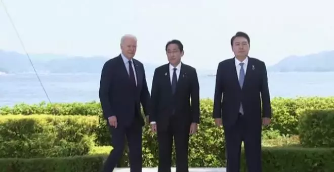 Biden convence a Corea del Sur y Japón de reunirse en Camp David