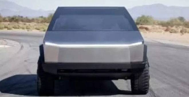 5 minutos de Cybertruck en la vida real: este vídeo es ideal para ver la camioneta de Tesla en acción