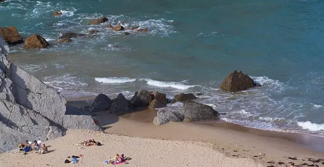 Una pequeña playa cántabra, entre las once mejores de España para viajar en septiembre