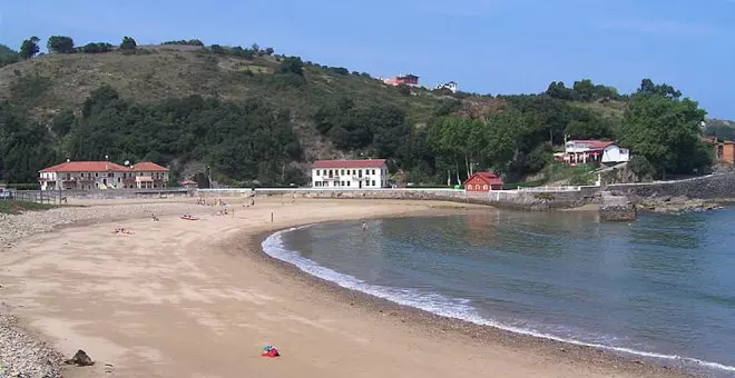 Salud detecta valores "anormales" de contaminación en la Playa de Dícido