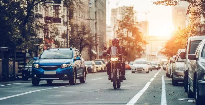 ¿El seguro de moto cubre los guantes de motorista?