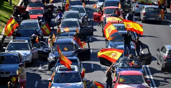 Otras miradas - El coche, tótem neofascista