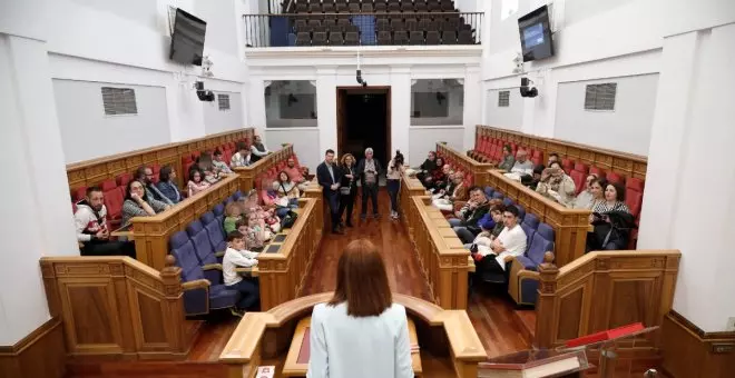 Las Cortes retoman este sábado su programa de puertas abiertas con la primera visita guiada de la legislatura