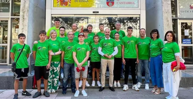 Alumnos cántabros participarán el 8 de octubre en la final europea de coches eléctricos 'Greenpower' en Reino Unido