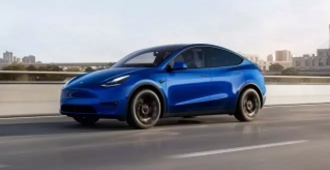 Tesla actualiza solo 'a medias' y por sorpresa el Model Y con más autonomía y más rendimiento