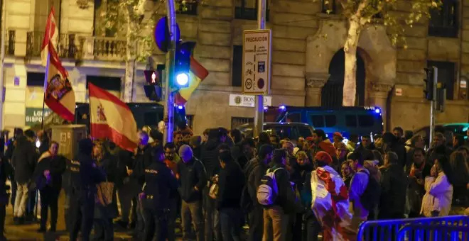 Las protestas en Ferraz pierden fuerza 20 días después con 800 asistentes