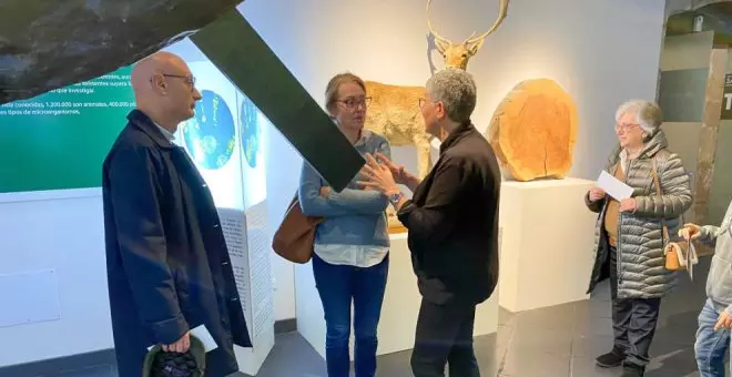 Inaugurada la exposición 'El retorno infinito' de José Cobo en el Museo de la Naturaleza de Carrejo