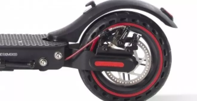 Este patinete con motor de 700 W y doble suspensión trasera cae en picado en Amazon