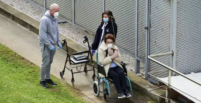 La mascarilla obligatoria se mantendrá "unos días más" en Cantabria "por prudencia" pese al descenso de la gripe