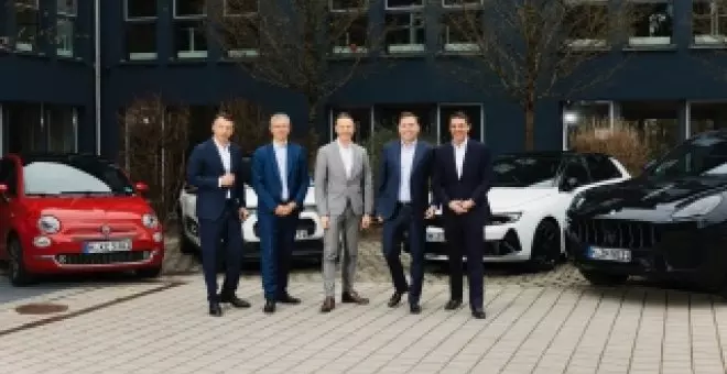 Tras vender sus Tesla, SIXT compra a Stellantis 250.000 coches para su compañía de alquiler