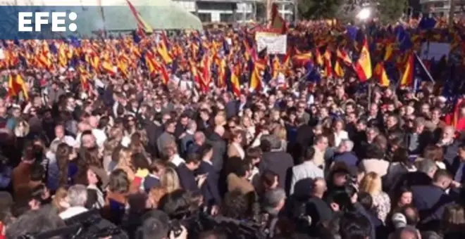 Decenas de miles de personas se manifiestan en Madrid contra la amnistía