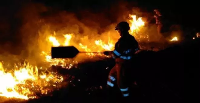 Cantabria tiene diez incendios forestales activos y otro más controlado